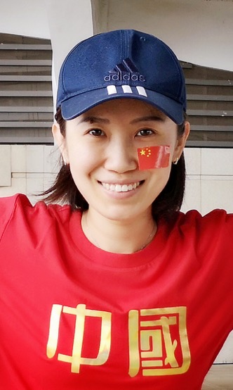 新中国成立七十周年系列活动之一：我和国旗同框