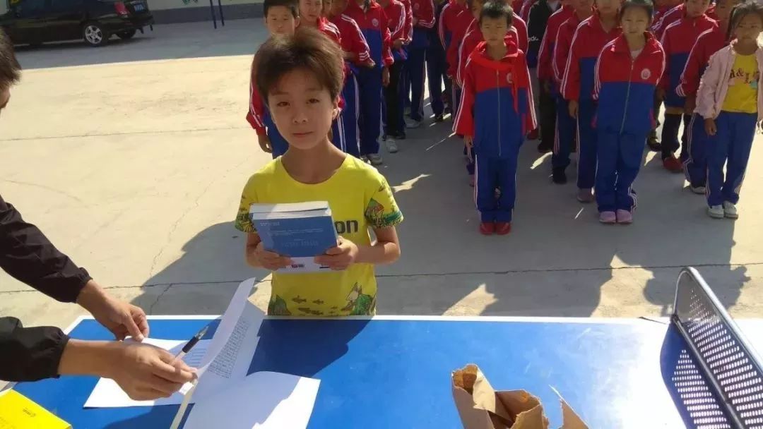 坚持公益，精准扶贫：炜衡人在行动