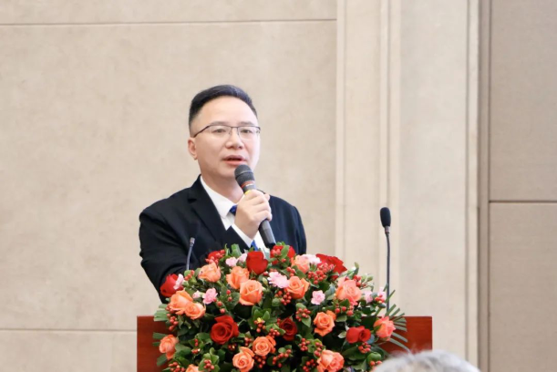 炜衡福州所律师应邀出席第十一届中国—东盟矿业合作论坛并发表专题演讲