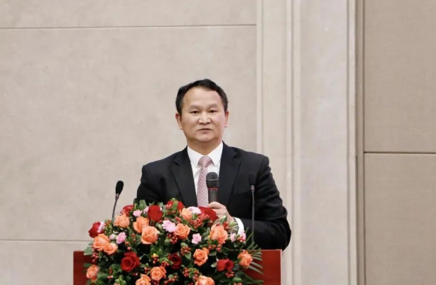 炜衡福州所律师应邀出席第十一届中国—东盟矿业合作论坛并发表专题演讲