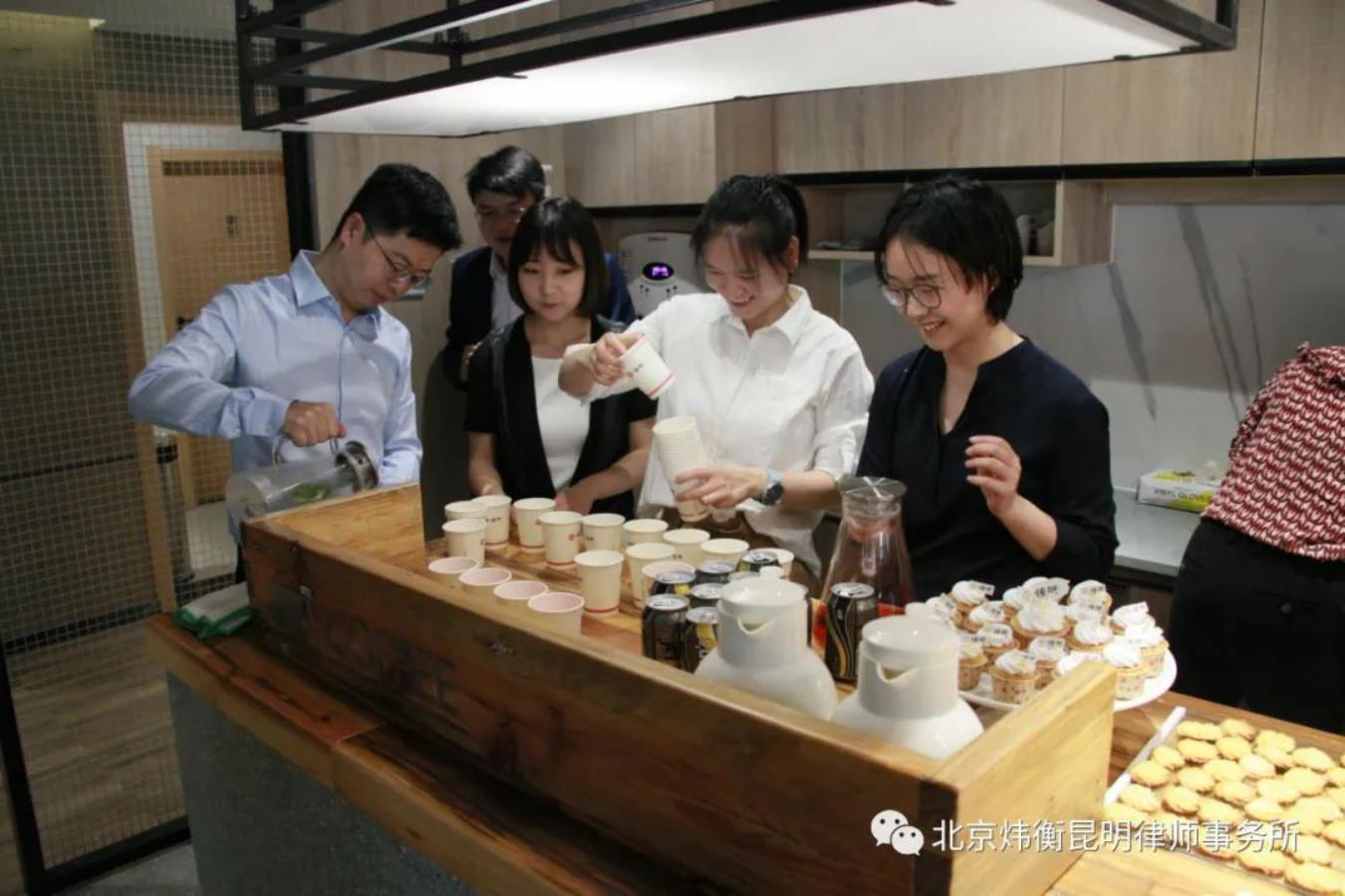 北京市炜衡（昆明）律师事务所举行办公室启用仪式