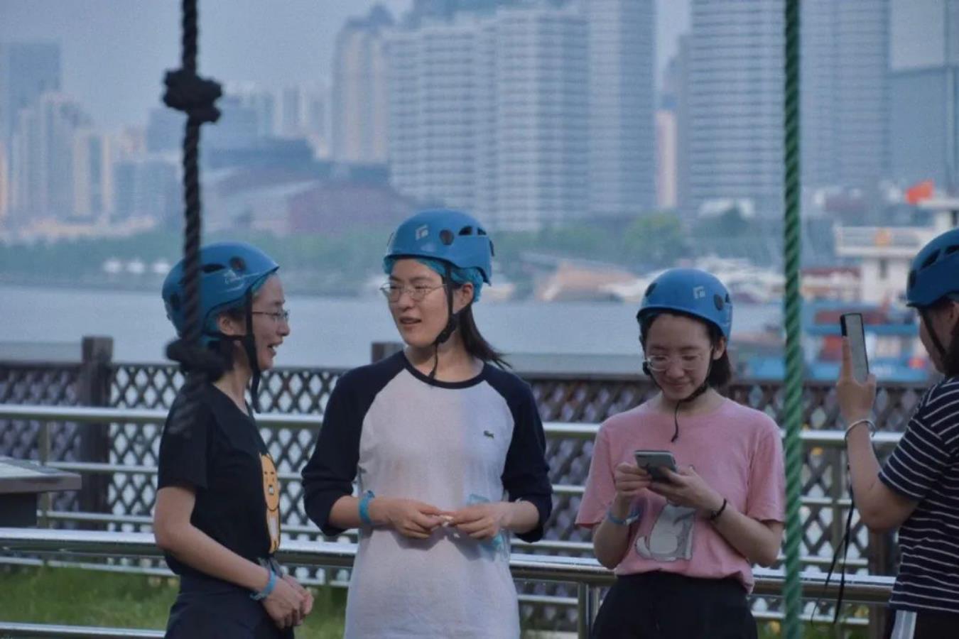 江畔走，云中游 | 炜衡上海所青年律师团建