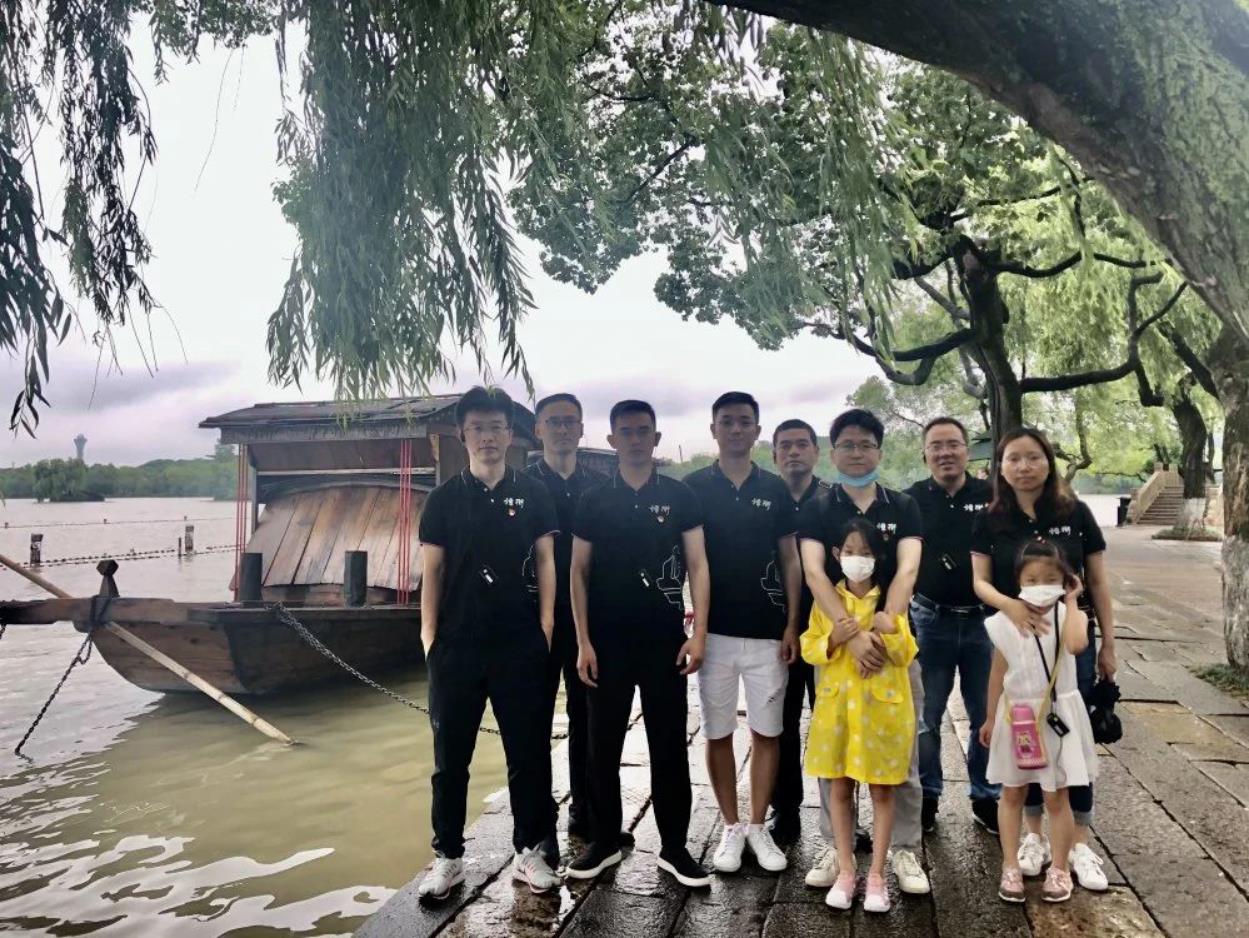 炜衡苏州所党支部开展“不忘初心 牢记使命”主题活动