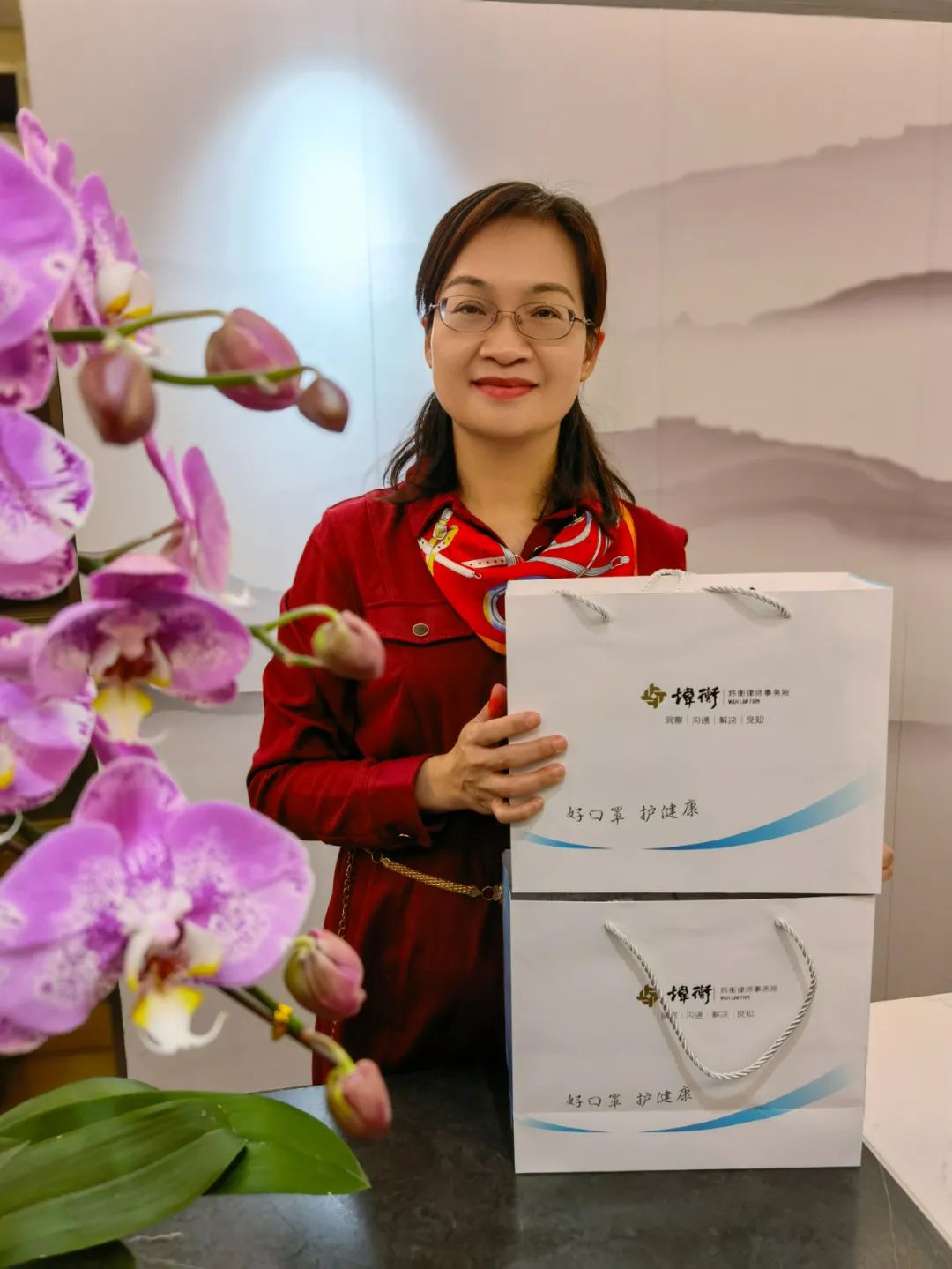 口罩暖人心 同心抵疫情