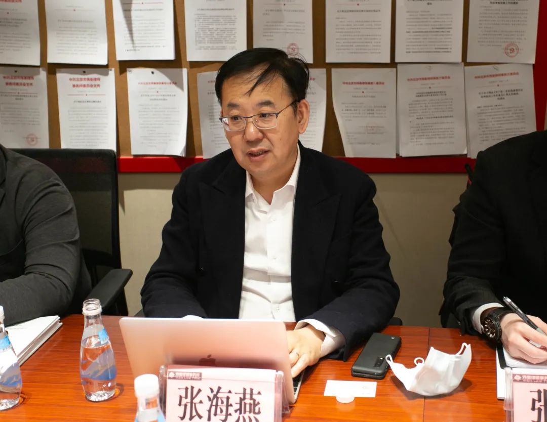 中华商标协会人才与教育专业委员会执行主任、中华商标人才库管理中心副理事长张海燕一行莅临炜衡座谈交流