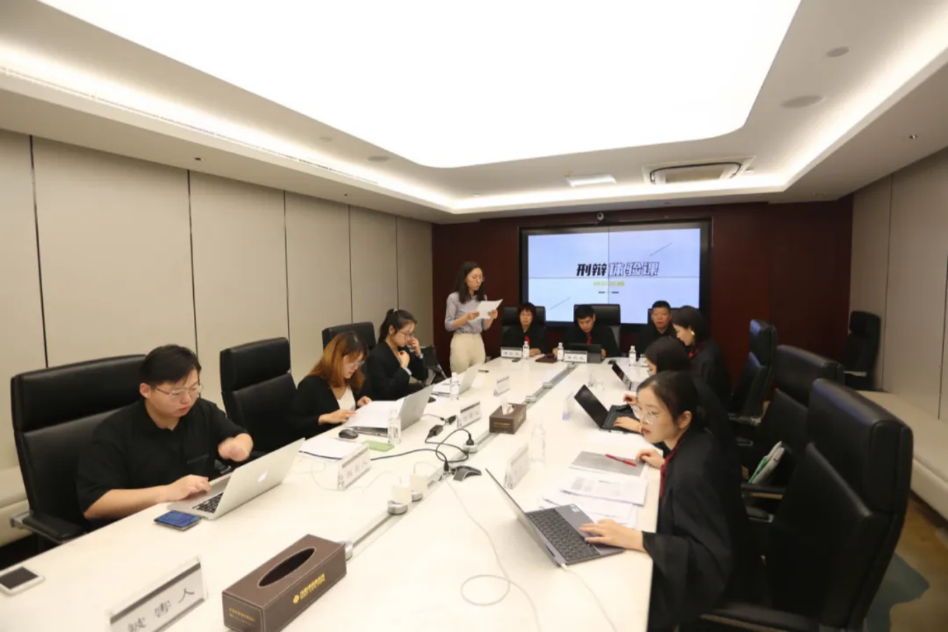 刑辩营初训结束，我们将镜头对准这里