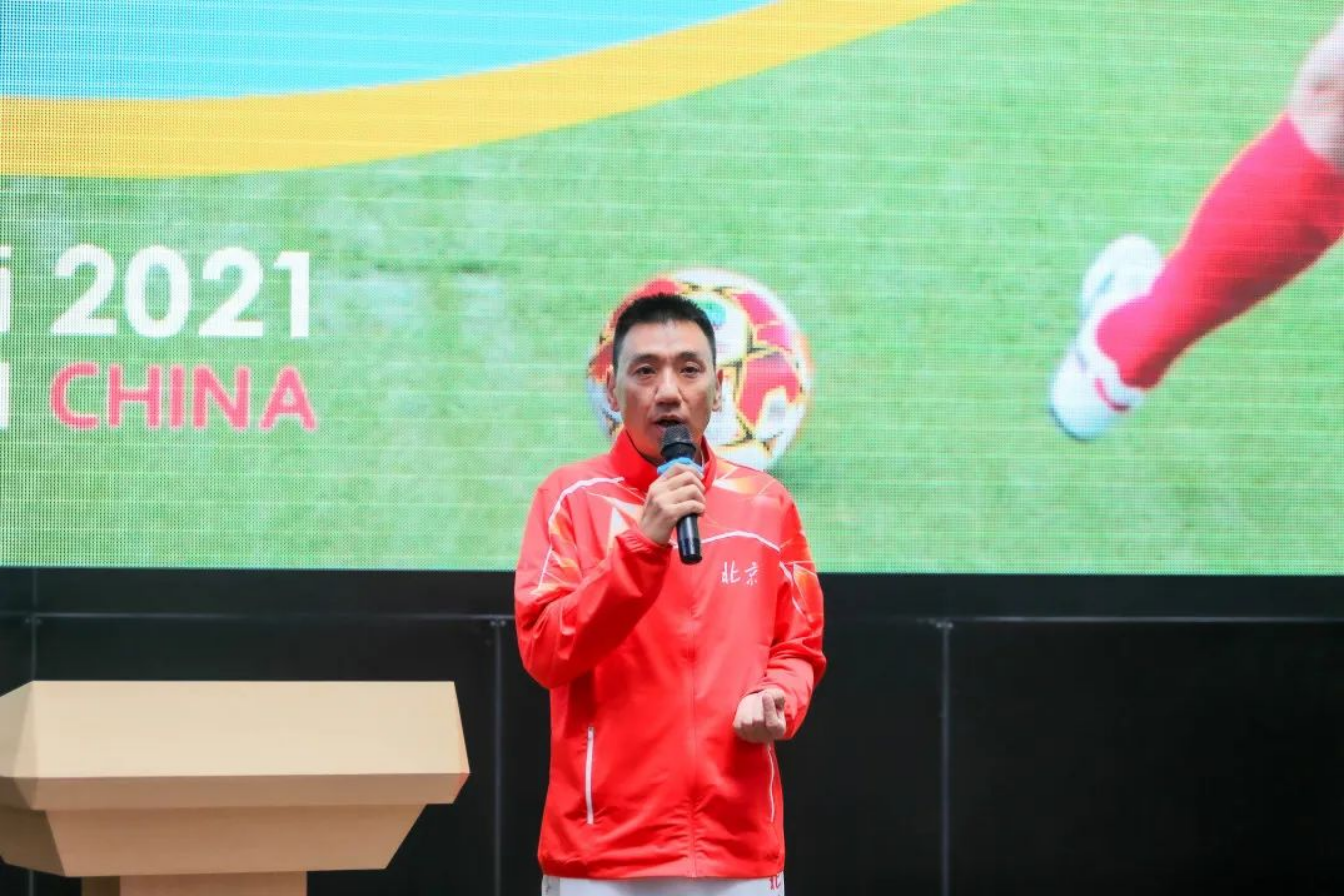 律法无边，筑梦绿茵场 | 炜衡风雷足球队出征全运会