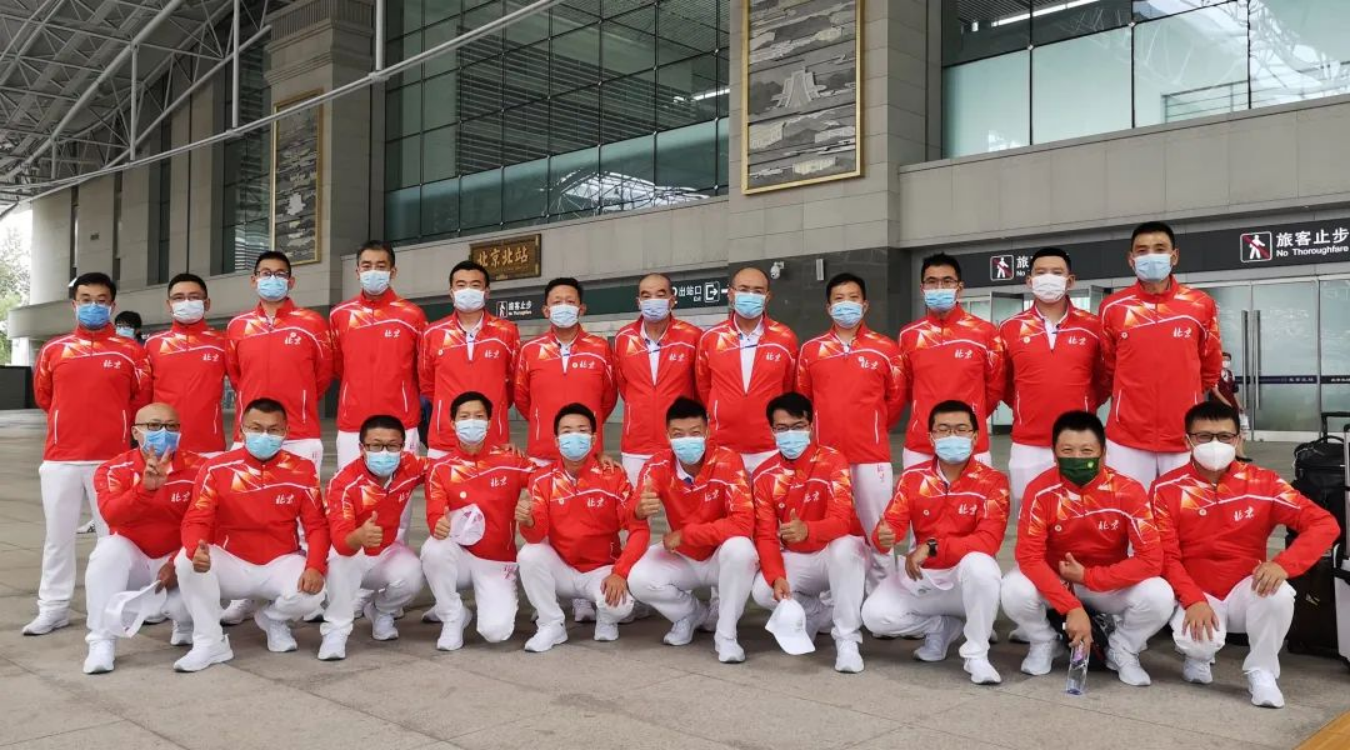 律法无边，筑梦绿茵场 | 炜衡风雷足球队出征全运会
