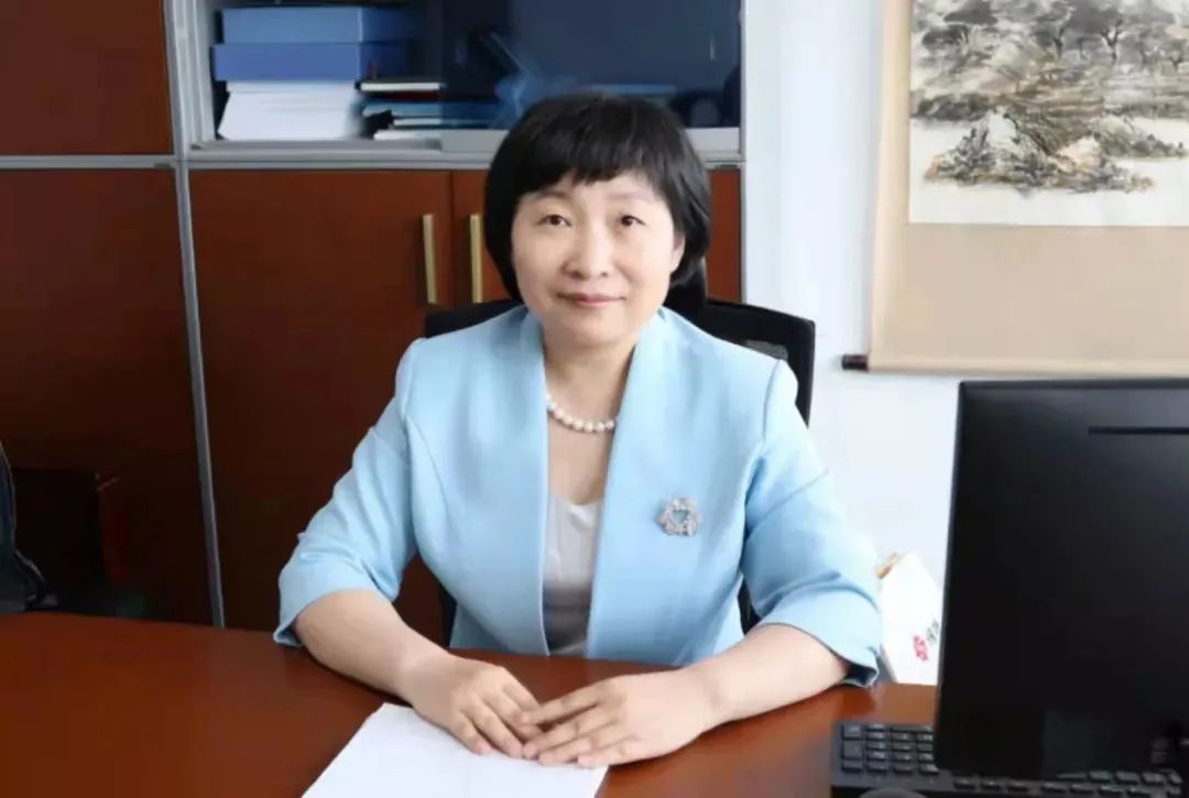 炜衡合肥所主任蔡晓慧律师、高级合伙人龚英亮律师荣获安徽省律师协会表彰 炜衡合肥所主任蔡晓慧律师、高级合伙人龚英亮律师荣获安徽省律师协会表彰