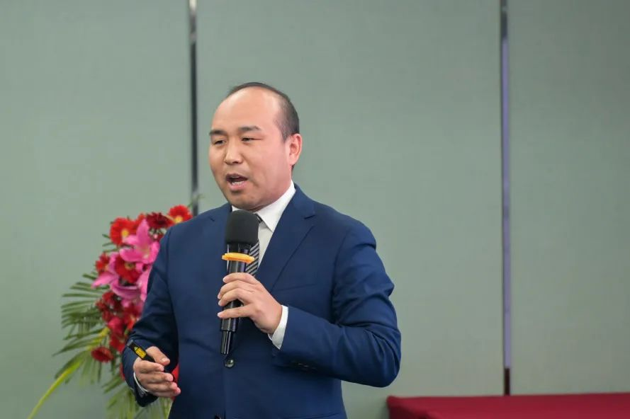 北京市炜衡律师事务所与郑州大学合作协议签订仪式暨金融证券领域企业合规学术报告会和学术沙龙圆满召开