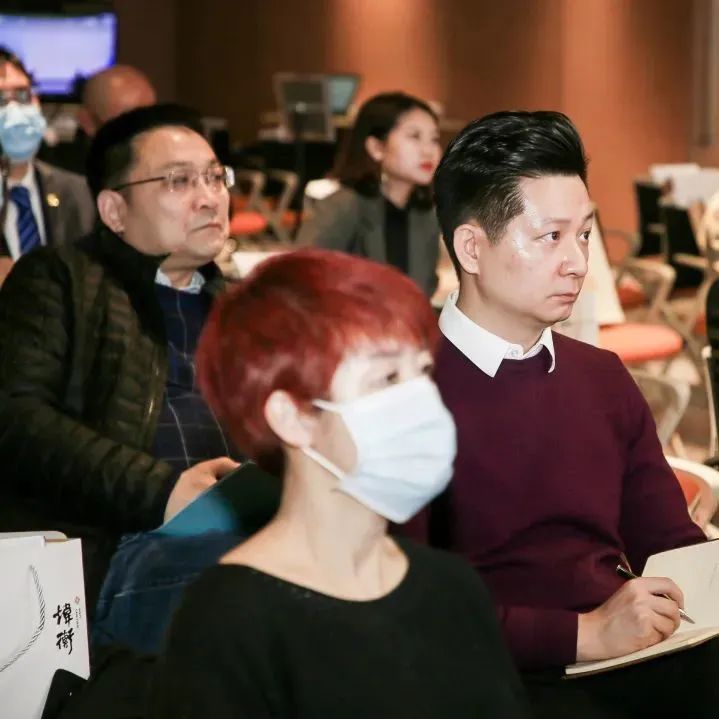 炜衡郑州所协办的“《公司法》修订给证券领域可能会带来的影响”高峰论坛成功举办