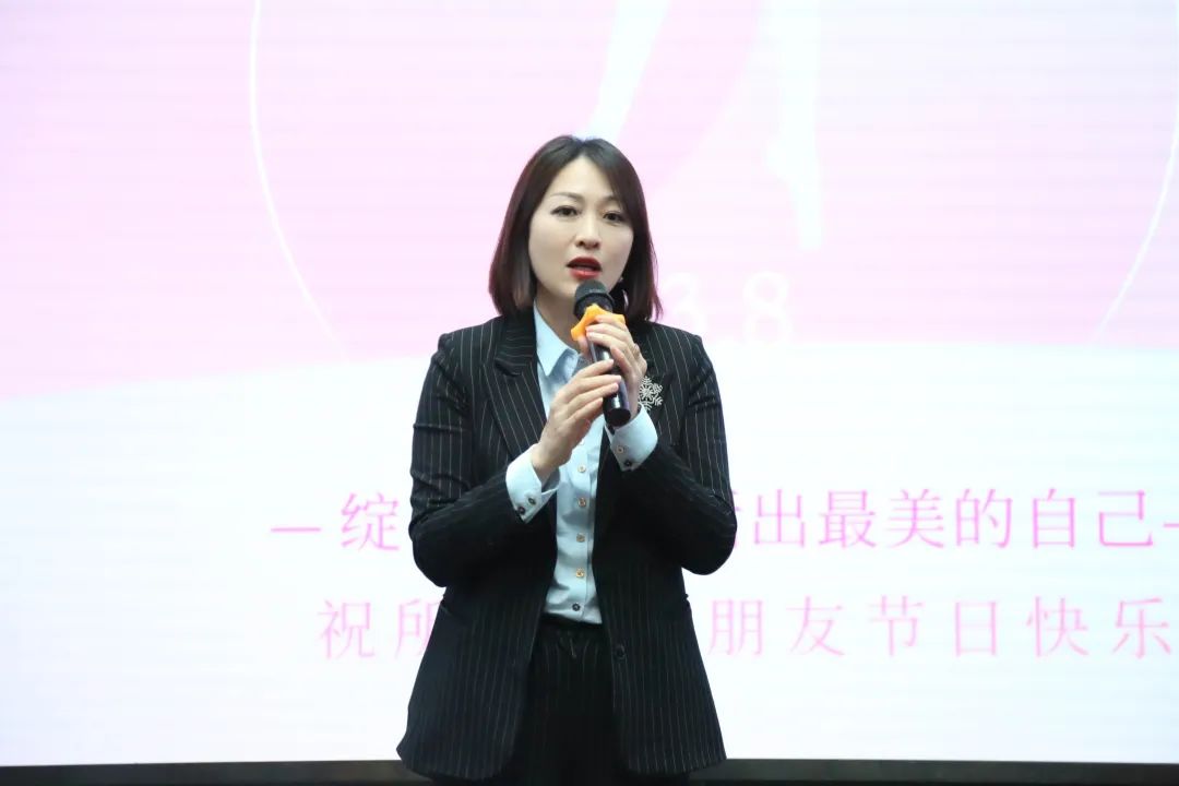 律政馨香，绽放炜衡 | 炜衡律师事务所举办女神节摄影作品比赛交流会