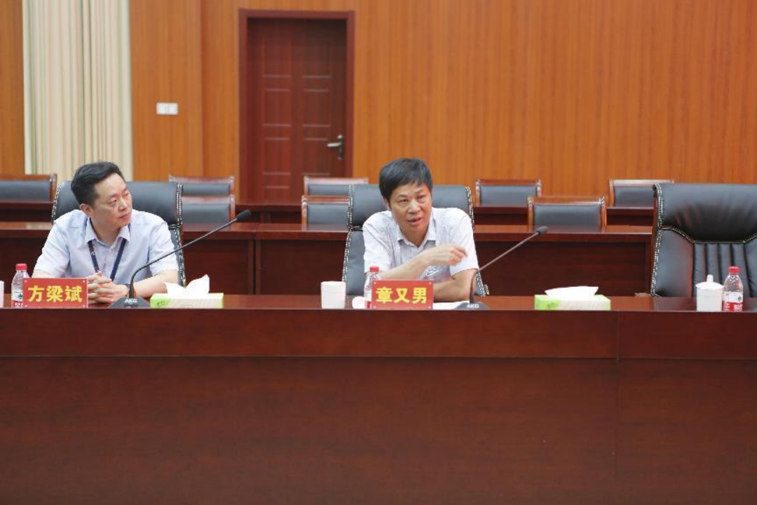 炜衡杭州所举办军地法律援助签约仪式暨送法进军营活动