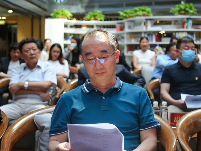 炜衡所侨界联合会成立大会暨中国侨联法顾委志愿法律服务队揭牌活动圆满召开