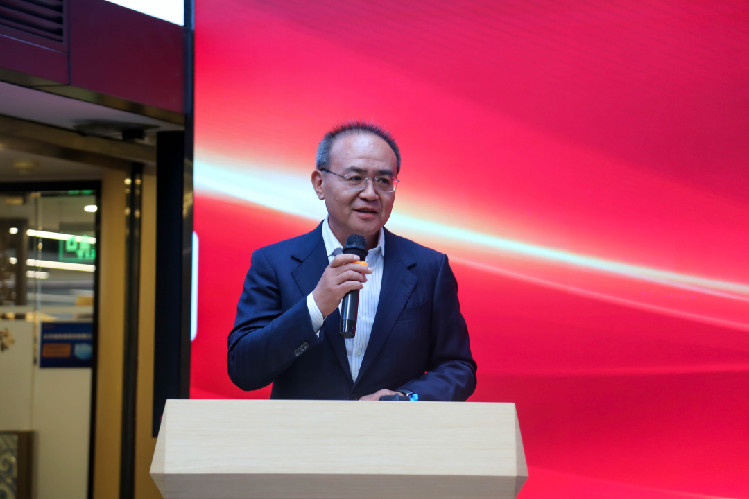 炜衡所侨界联合会成立大会暨中国侨联法顾委志愿法律服务队揭牌活动圆满召开