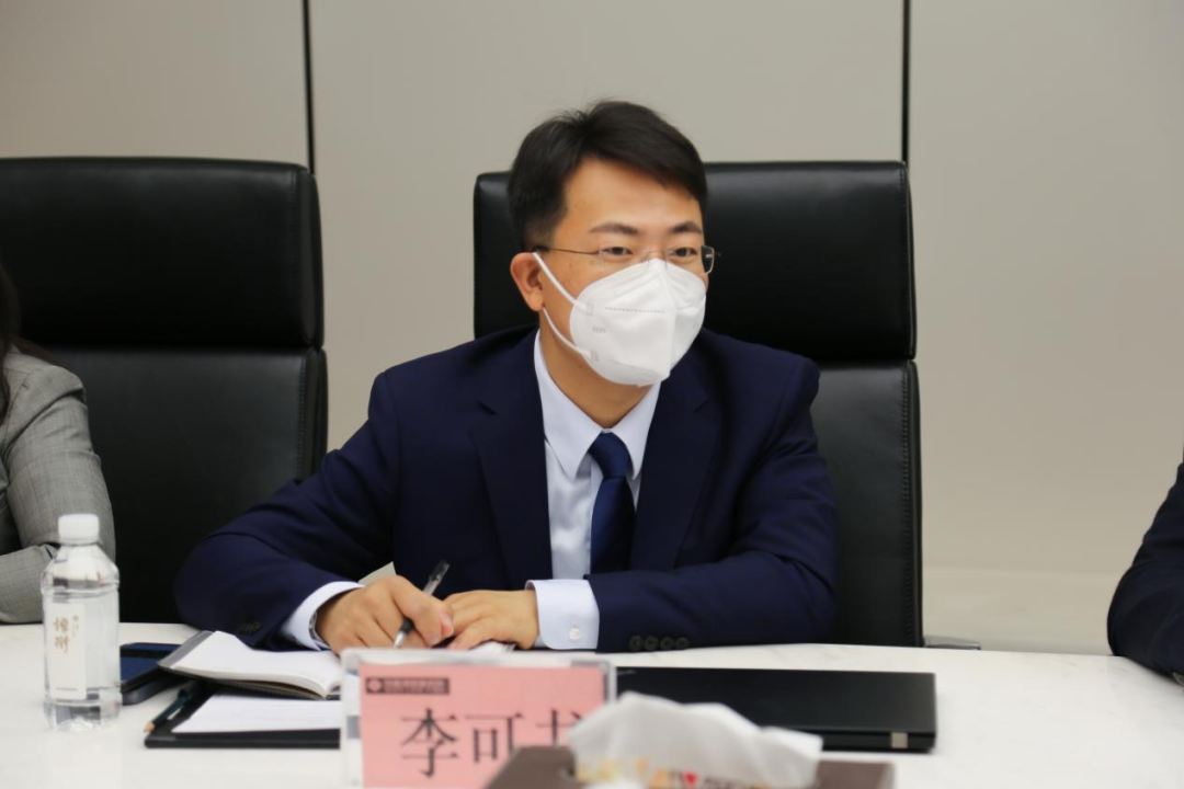 海淀区侨联、海淀街道领导到炜衡律所开展调研